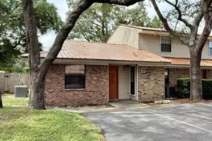 117 Classic Ct, Fort Walton Beach, FL 32548 - Photo 1