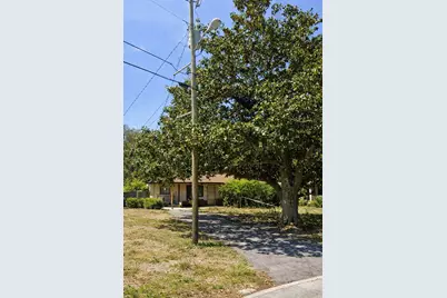 136 NW Markella Road, Fort Walton Beach, FL 32548 - Photo 1