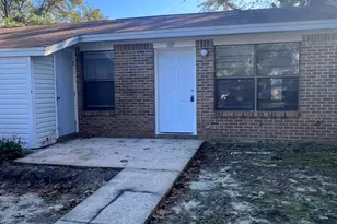 122 Lake St, Crestview, FL 32539 - Photo 1