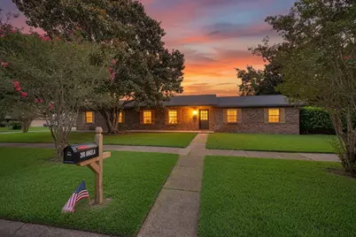 390 Angela Lane, Mary Esther, FL 32569 - Photo 1