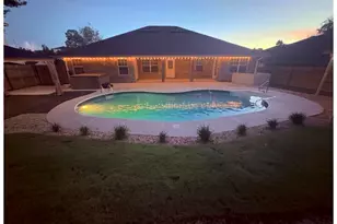 307 Gauntlet Dr, Crestview, FL 32539 - Photo 1