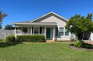 2260 Estates Circle, Navarre, FL 32566 - Photo 1