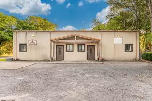 696 S Wilson St, Crestview, FL 32536 - Photo 1