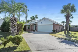 4660 Sunsail Cir, Destin, FL 32541 - Photo 1