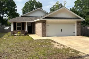 3154 Maple St, Crestview, FL 32539 - Photo 1