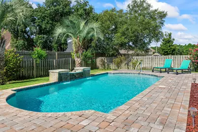 1530 Woodlawn Way, Gulf Breeze, FL 32563 - Photo 1