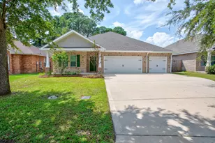 1756 Thomas St, Niceville, FL 32578 - Photo 1