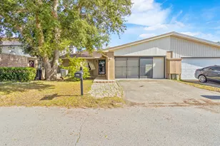 807 Holbrook Cir, Fort Walton Beach, FL 32547 - Photo 1