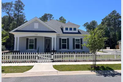 719 Reindeer Road, Niceville, FL 32578 - Photo 1
