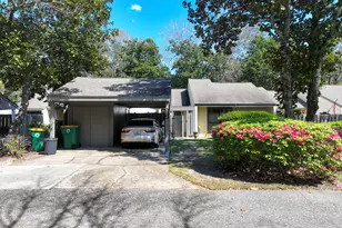 1000 Bay Dr, Niceville, FL 32578 - Photo 1