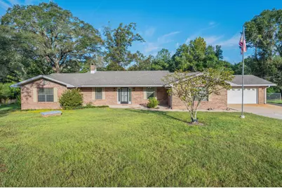 1260 E Chestnut Avenue, Crestview, FL 32536 - Photo 1