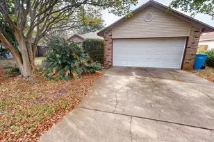 2293 Estate Cir, Navarre, FL 32566 - Photo 1