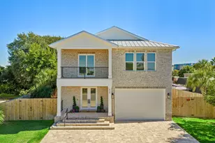 848 Tropic Ave, Fort Walton Beach, FL 32548 - Photo 1