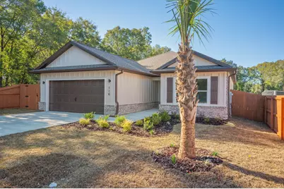116 N Savage Street, Crestview, FL 32536 - Photo 1