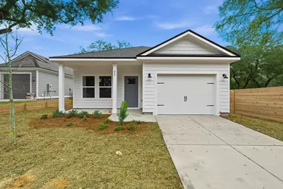 95 Live Oak Street, Freeport, FL 32439 - Photo 1