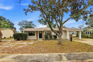 251 Gregory Dr, Mary Esther, FL 32569 - Photo 1