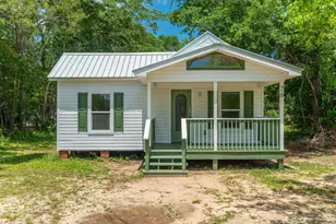 76 Clay St, Defuniak Springs, FL 32435 - Photo 1