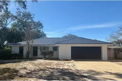 117 Lincolnshire Drive, Niceville, FL 32578 - Photo 1