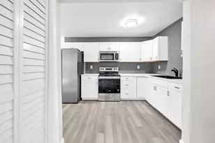 107 NW Wayne Ave, Fort Walton Beach, FL 32548 - Photo 1