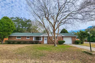 109 NW Maurice Ave, Fort Walton Beach, FL 32548 - Photo 1