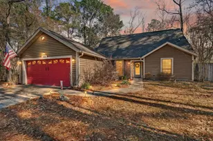 104 Fairway Dr, Crestview, FL 32536 - Photo 1