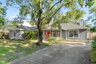 202 Stephen Ave, Mary Esther, FL 32569 - Photo 1