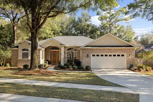 817 Coldwater Creek Cir, Niceville, FL 32578 - Photo 1