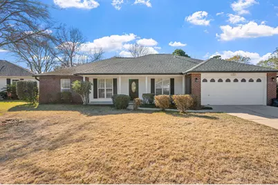 4572 Castlewood Lane, Niceville, FL 32578 - Photo 1