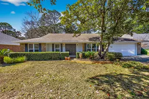 1140 W Troon Dr, Niceville, FL 32578 - Photo 1