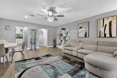 35 10th Street #D, Shalimar, FL 32579 - Photo 1