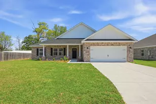 2801 Blackbird Ct, Crestview, FL 32539 - Photo 1