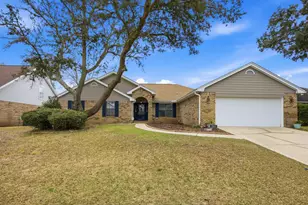 2810 Lee Trevino Ct, Shalimar, FL 32579 - Photo 1