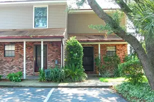 229 Carmel Dr, Fort Walton Beach, FL 32547 - Photo 1