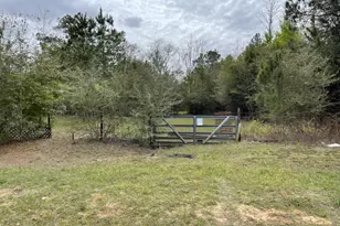 9885 W Provincial Rd, Milton, FL 32583 - Photo 1
