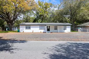 138 Patrick Dr, Fort Walton Beach, FL 32547 - Photo 1