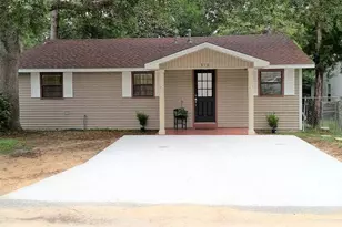 310 Florida St, Niceville, FL 32578 - Photo 1