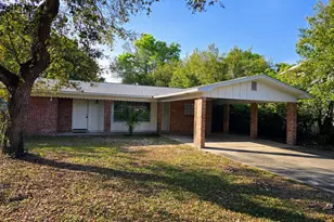 1004 Middle Dr, Fort Walton Beach, FL 32547 - Photo 1