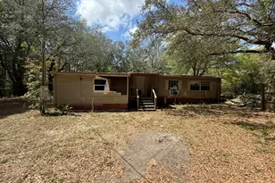 460 Marten Ln, Holt, FL 32564 - Photo 1