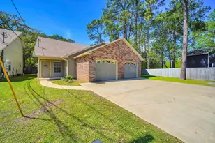 1036 Blue Ridge Dr, Fort Walton Beach, FL 32547 - Photo 1
