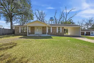 306 W Kansas St, Bonifay, FL 32425 - Photo 1