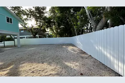 421 Mahogany Avenue, Key Largo, FL 33037 - Photo 5