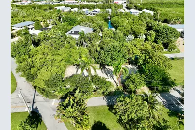 132 Sugarloaf Drive, Sugarloaf Key, FL 33042 - Photo 13