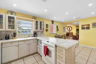 23 S Exuma Rd, Key Largo, FL 33037 - Photo 11