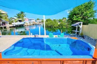 8188 Aviation Boulevard, Marathon, FL 33050 - Photo 9