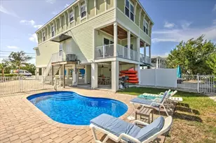 227 Sombrero Beach Rd, Marathon, FL 33050 - Photo 1