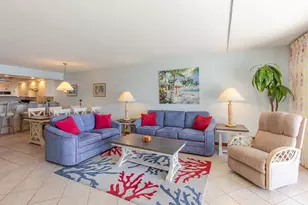 1133 W Ocean Dr, Key Colony, FL 33051 - Photo 11