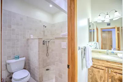 1133 W Ocean Drive #2, Key Colony, FL 33051 - Photo 31