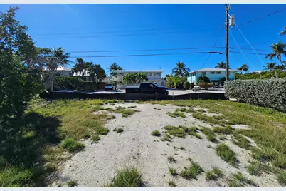 195 S Indies Drive, Duck Key, FL 33050 - Photo 1
