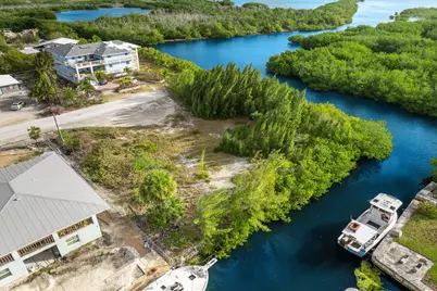 Vacant Lot Canal Street, Big Pine Key, FL 33043 - Photo 1