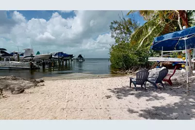 104350 Overseas Highway A-402  & Boat Slip #7, Key Largo, FL 33037 - Photo 25